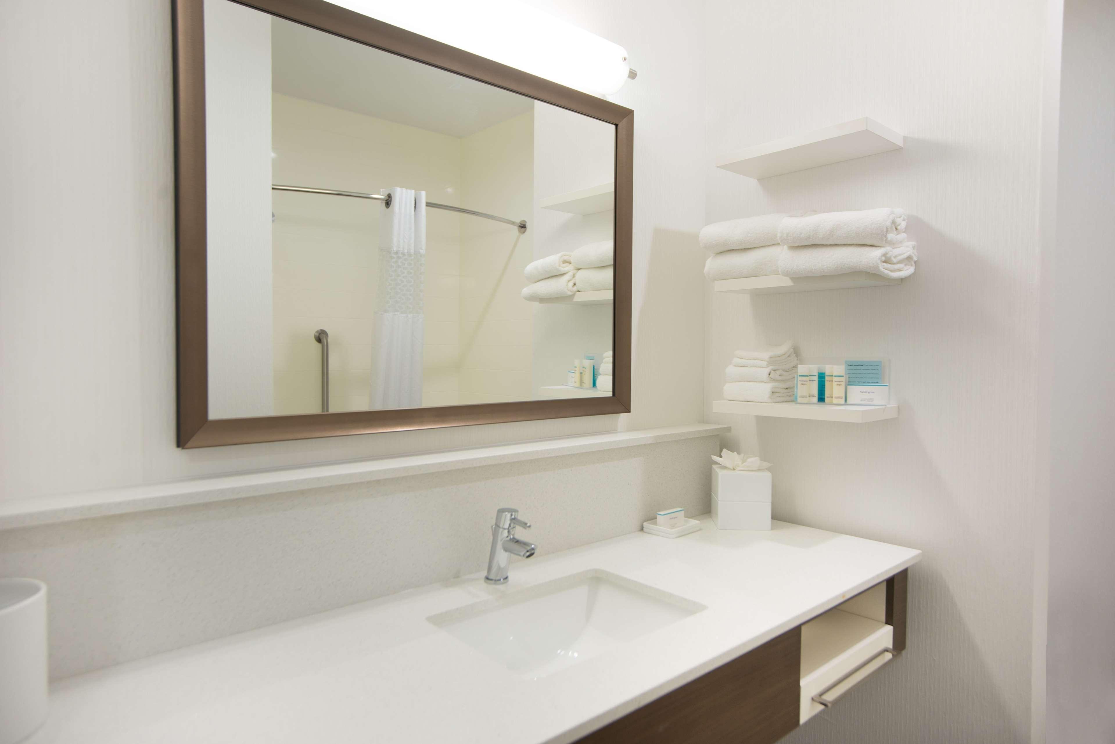 Hampton Inn & Suites Stillwater West Екстериор снимка